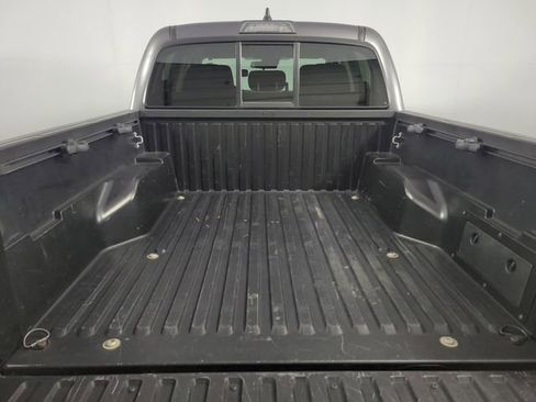 Used 2022 Toyota Tacoma SR5 RWD image 26