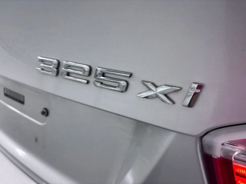 Used 2006 BMW 325xi Sedan AWD/4WD image 18