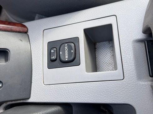 Used 2008 Toyota RAV4 Limited FWD image 20