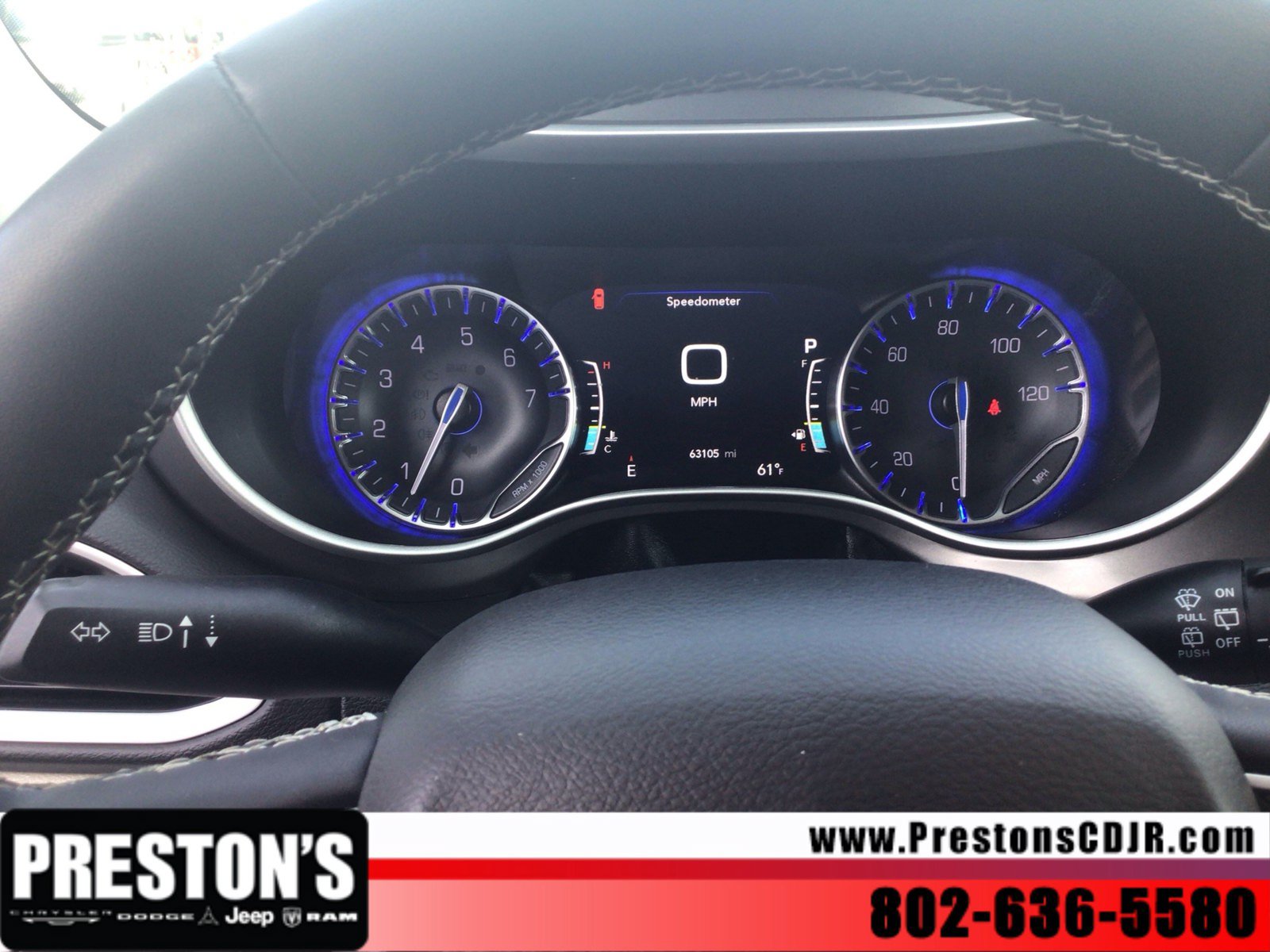 Used 2024 Chrysler Pacifica Touring-L FWD image 14