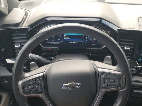 Used 2023 Chevrolet Silverado 1500 ZR2 w/ Technology Package image 23