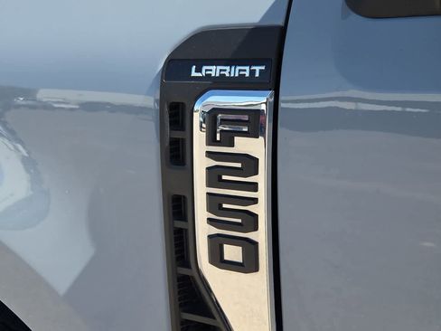 Used 2024 Ford F250 Lariat w/ Lariat Ultimate Package AWD/4WD image 11