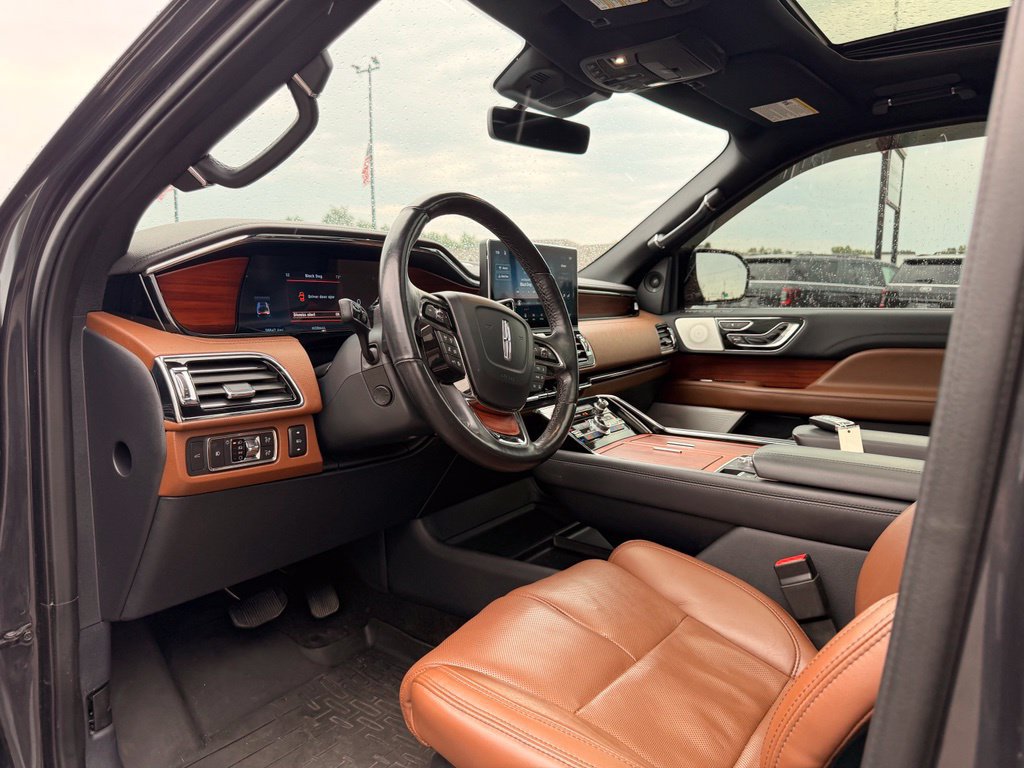 Used 2022 Lincoln Navigator L Reserve AWD/4WD image 22