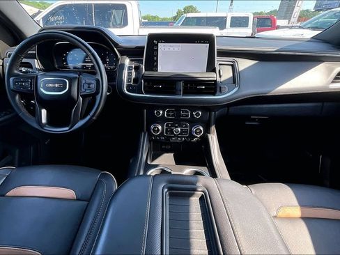 Used 2024 GMC Yukon AT4 AWD/4WD image 9