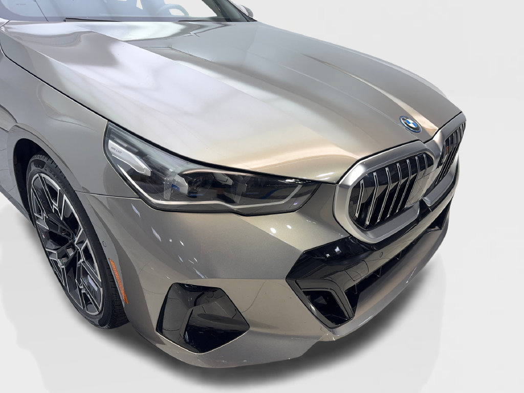 Used 2024 BMW i5 eDrive40i w/ M Sport Package RWD image 19