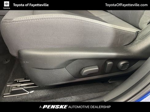 Used 2025 Subaru Crosstrek 2.0i Premium image 24