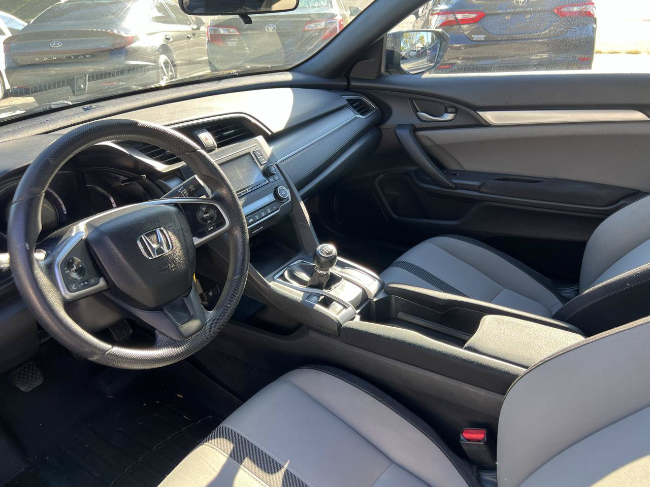 Used 2018 Honda Civic LX image 9