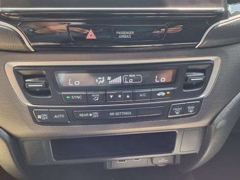 Used 2025 Honda Ridgeline Sport image 20
