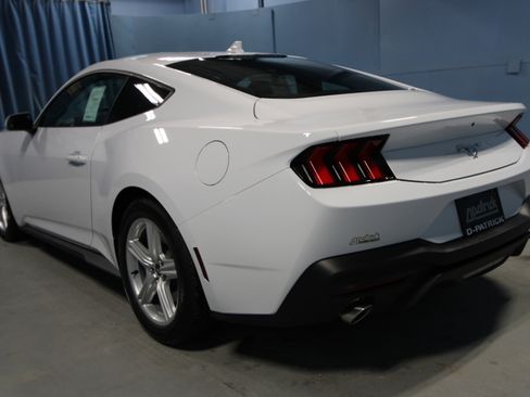 New 2026 Ford Mustang Coupe image 27