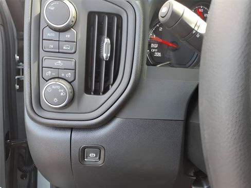 New 2026 Chevrolet Silverado 1500 Custom w/ LPO, Dark Essentials Package image 18