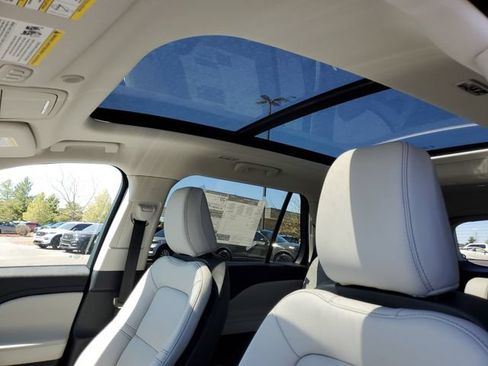 New 2025 Lincoln Aviator AWD w/ Jet Appearance Package image 10