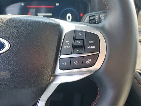 Used 2025 Ford Explorer Active w/ Active Comfort Package image 30