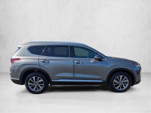 Used 2019 Hyundai Santa Fe Limited image 4
