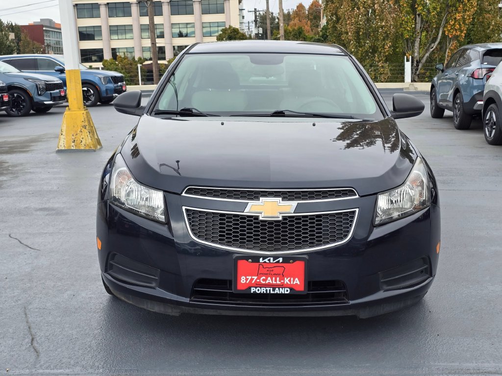 Used 2014 Chevrolet Cruze LS FWD image 8