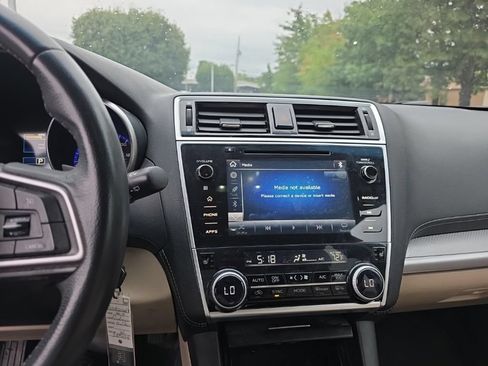 Used 2018 Subaru Outback 2.5i Premium AWD/4WD image 21