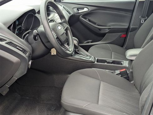 Used 2018 Ford Focus SE image 11