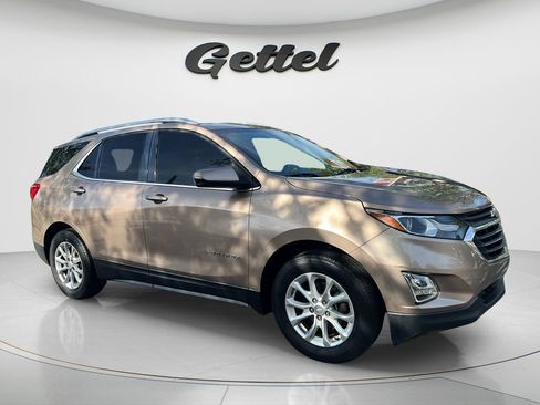 Used 2018 Chevrolet Equinox LT w/ Sun & Infotainment Package FWD image 3