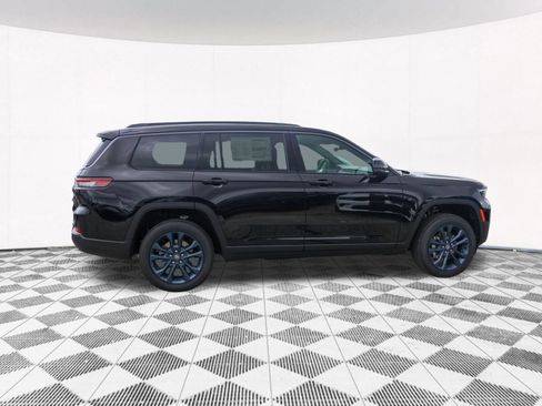 New 2026 Jeep Grand Cherokee L Limited AWD/4WD image 11