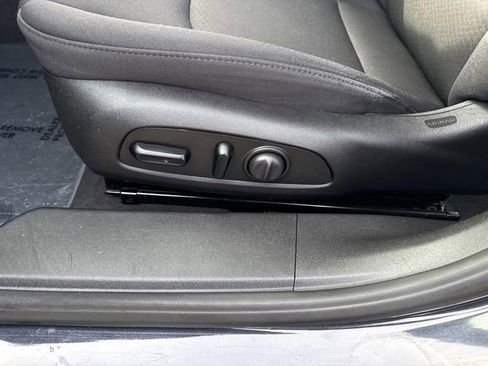 Used 2023 Chevrolet Malibu LT image 23