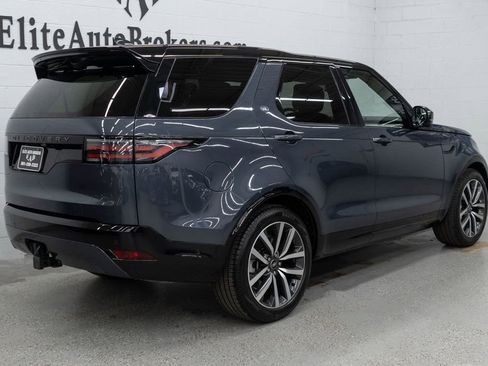 Used 2024 Land Rover Discovery Dynamic SE AWD/4WD image 43