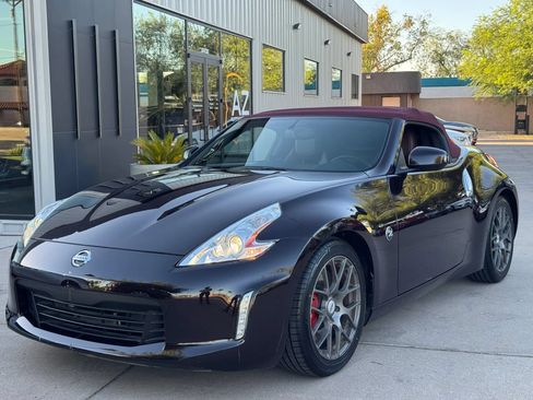Used 2014 Nissan 370Z Touring w/ Sport Package RWD image 36