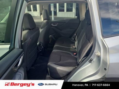 Used 2021 Subaru Forester Premium image 12