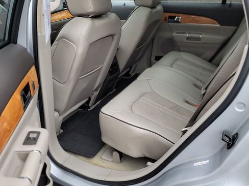 Used 2013 Lincoln MKX AWD image 26