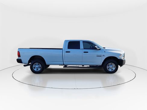 Used 2018 RAM 3500 Tradesman w/ Popular Equipment Group image 9
