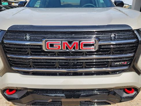 New 2026 GMC Terrain AT4 image 10