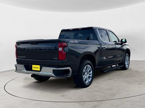 Used 2024 Chevrolet Silverado 1500 LTZ AWD/4WD image 5