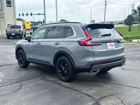 Used 2025 Honda CR-V Sport image 9
