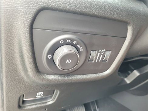 New 2025 Jeep Grand Cherokee Limited image 22