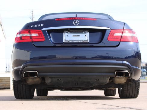 Used 2012 Mercedes-Benz E 550 Cabriolet image 33