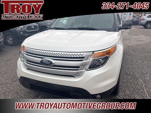 Used 2013 Ford Explorer XLT image 5