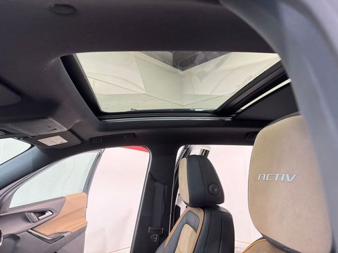 New 2026 Chevrolet Equinox ACTIV w/ LPO, Floor Liner Package AWD/4WD image 10