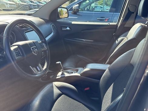 Used 2017 Dodge Journey Crossroad image 3