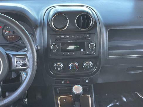 Used 2015 Jeep Patriot Sport image 17