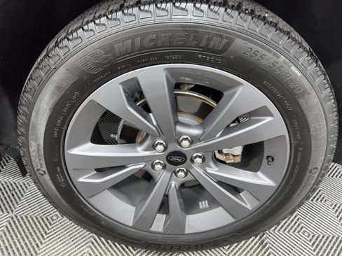 Used 2023 Ford Explorer XLT w/ Equipment Group 202A AWD/4WD image 10