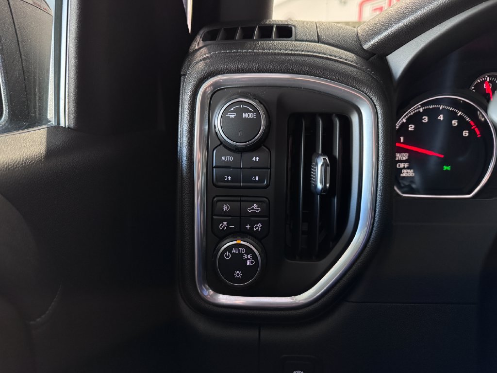Certified 2021 Chevrolet Silverado 1500 RST AWD/4WD image 26
