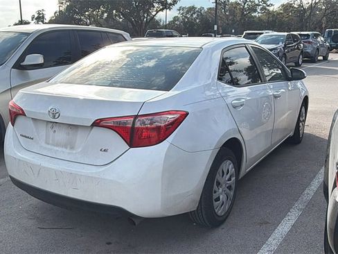Used 2019 Toyota Corolla LE image 7