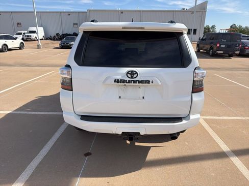 Used 2024 Toyota 4Runner SR5 Premium w/ Moonroof Package image 5