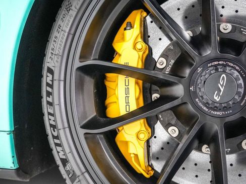 Used 2018 Porsche 911 GT3 RWD image 12
