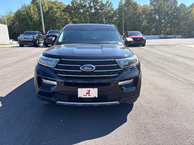 Used 2022 Ford Explorer XLT w/ Equipment Group 202A RWD image 2