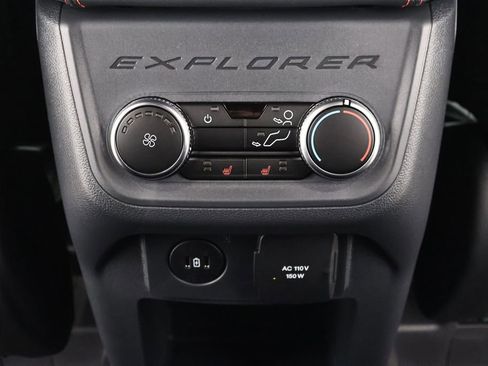 New 2026 Ford Explorer ST-Line w/ ST-Line Street Pack AWD/4WD image 16