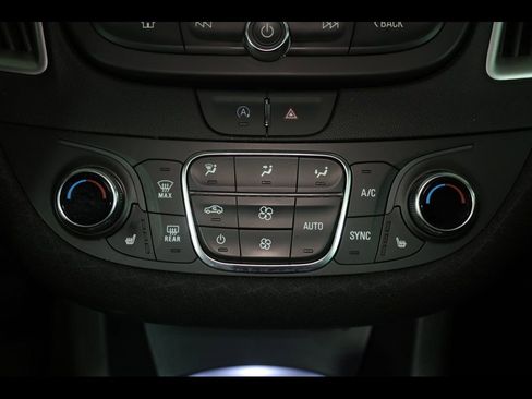 Used 2024 Chevrolet Malibu LT FWD image 12