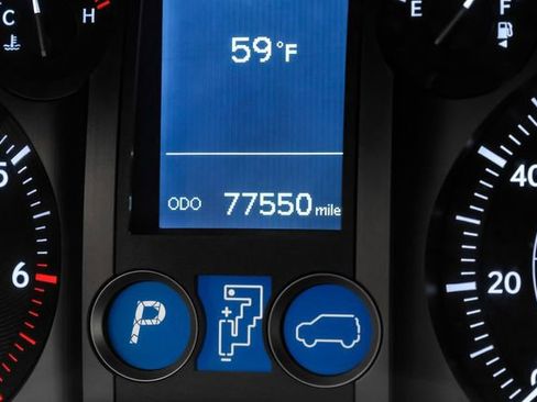 Used 2017 Lexus GX 460 image 26