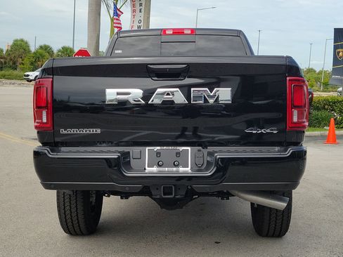 Used 2026 RAM 2500 Laramie AWD/4WD image 6