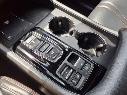 Used 2025 Honda Pilot TrailSport image 21