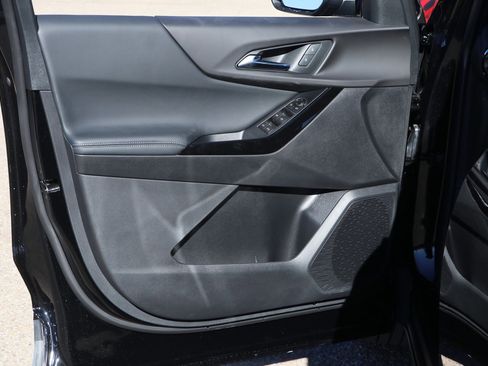 New 2026 Chevrolet Equinox LT w/ Midnight Edition image 10