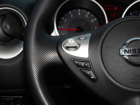 Used 2017 Nissan Juke S AWD/4WD image 23